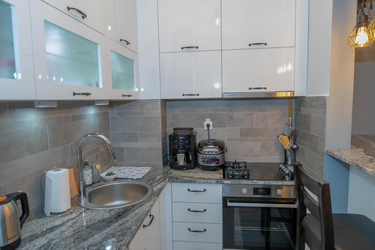 Athena Apartman Lukavica Exteriér fotografie