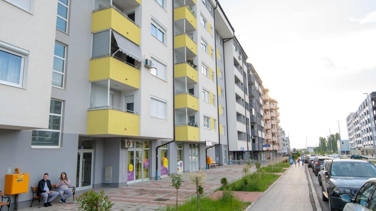 Athena Apartman Lukavica Exteriér fotografie